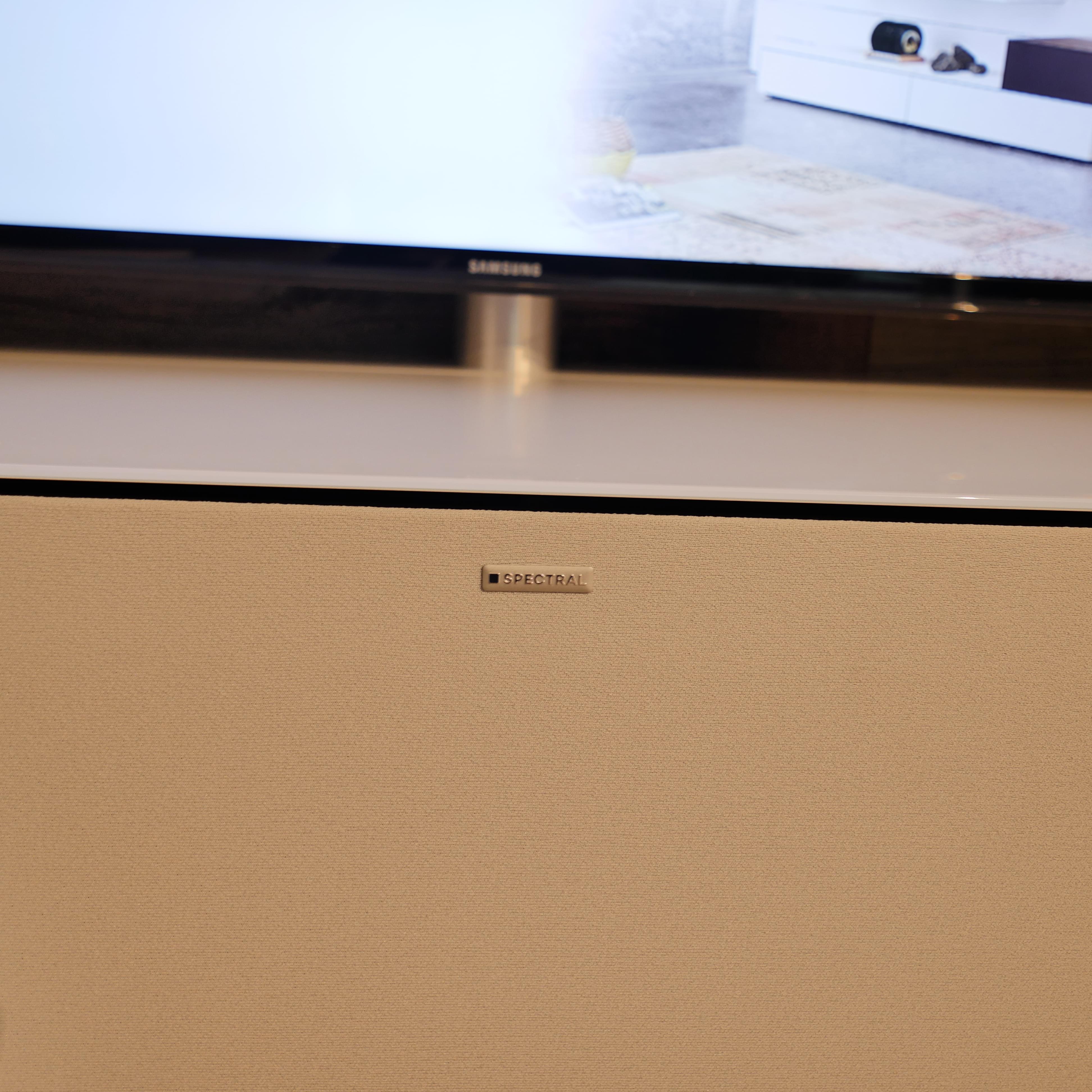 Spectral Wohnwand Ameno