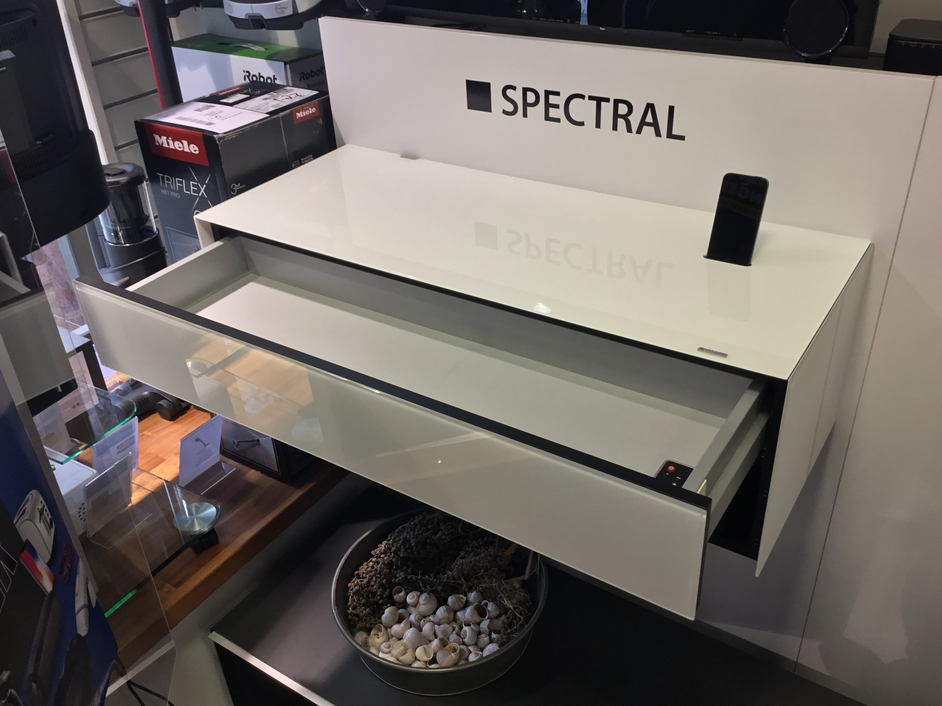 Music Box - Docking für Apple, Sound, Stauraum - alles in Einem