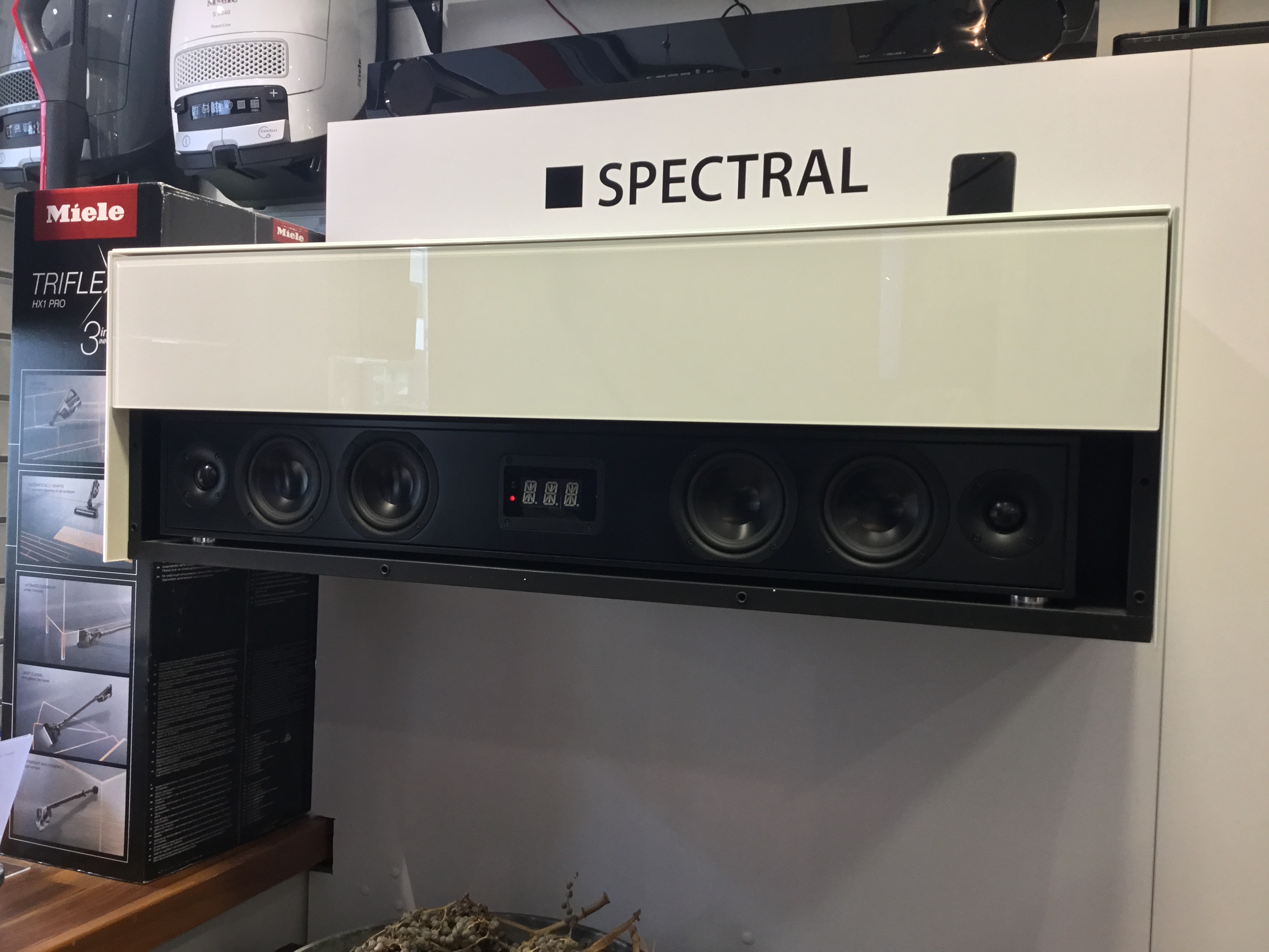 Music Box - Docking für Apple, Sound, Stauraum - alles in Einem