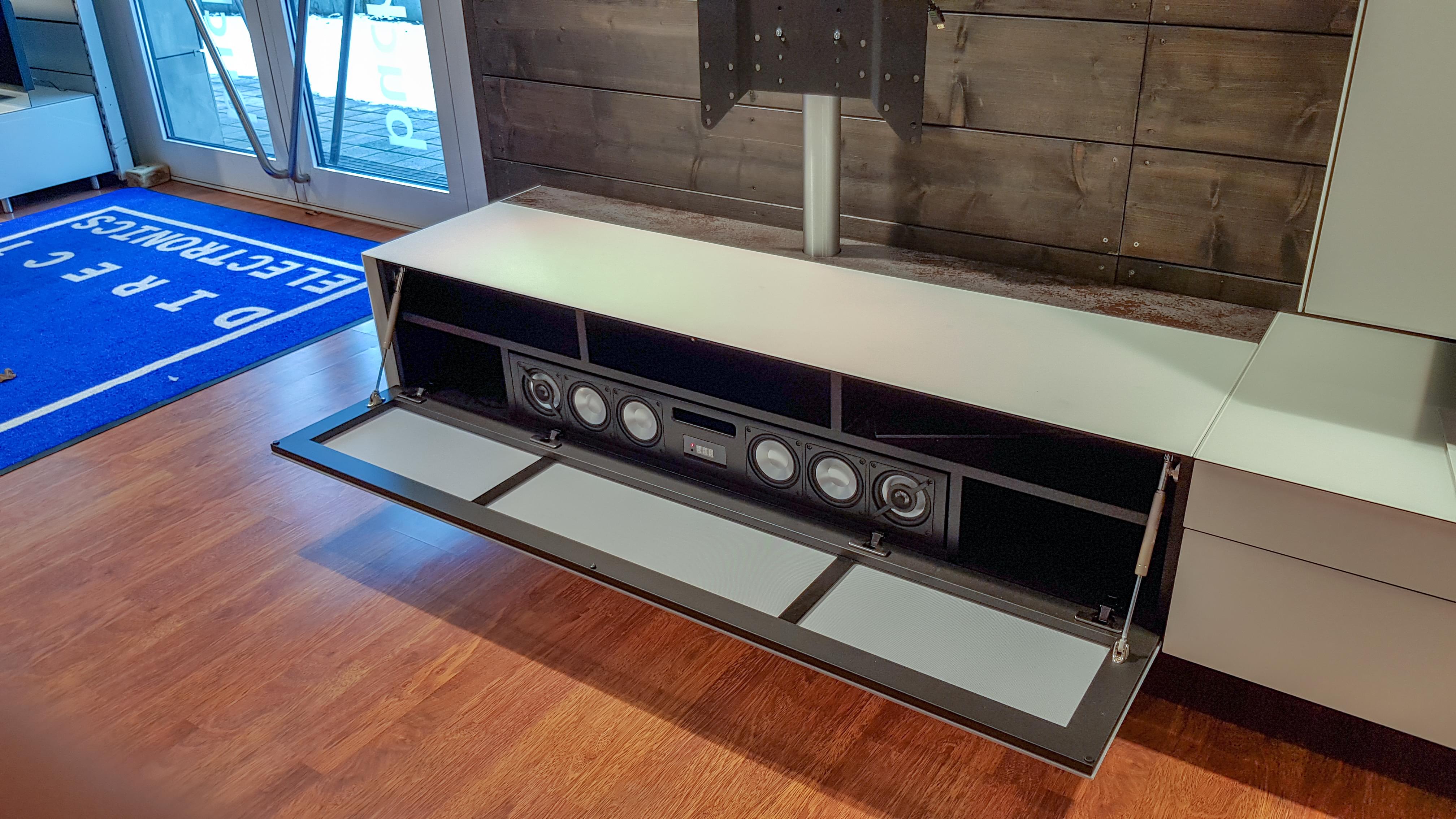 Korpus mit Hängeelemente