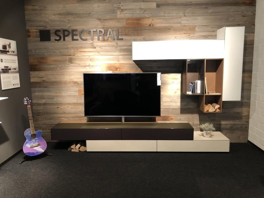 Soundboard und Schranksystem incl. Aufbau