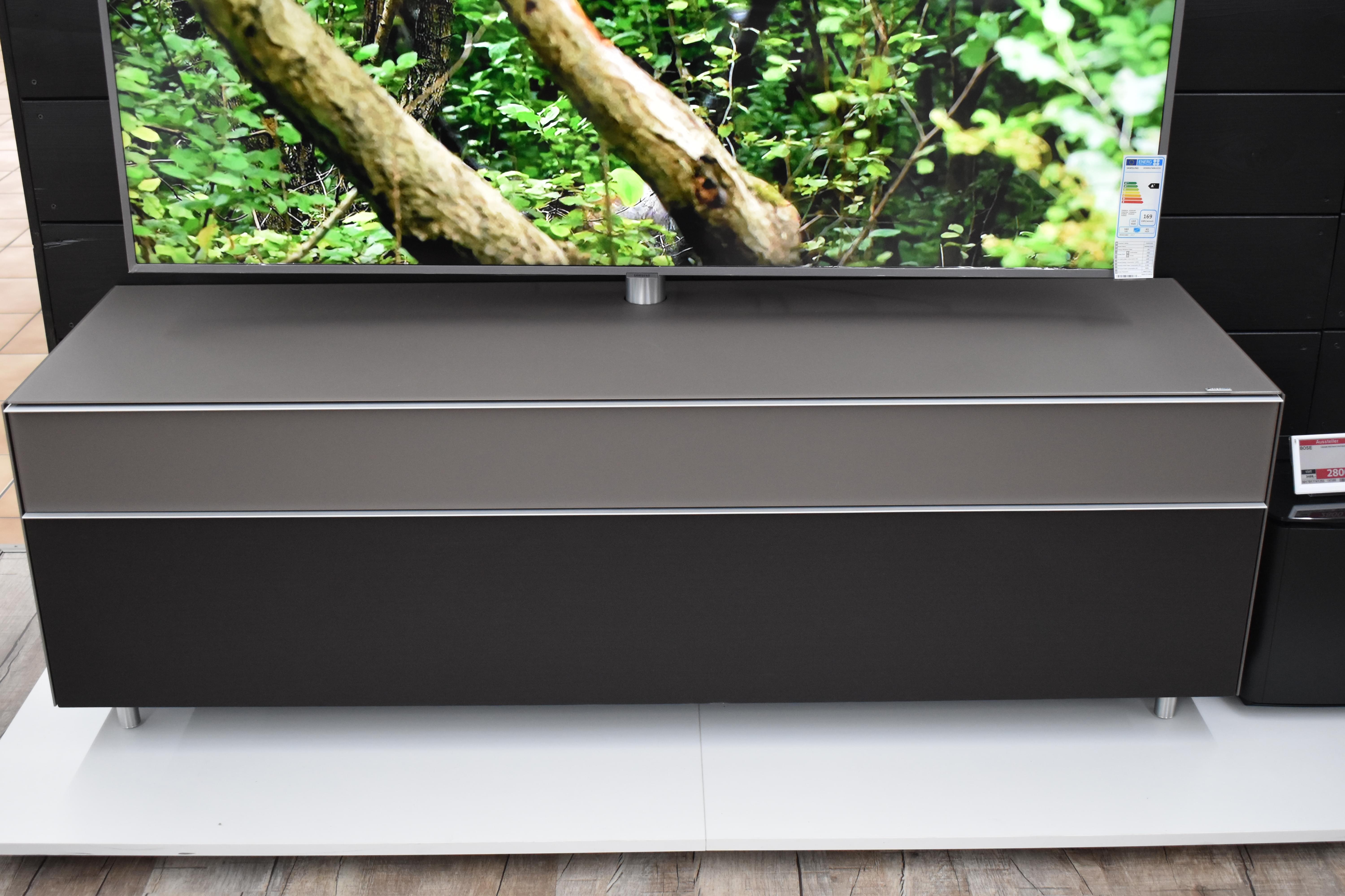 Lowboard für Soundintegration