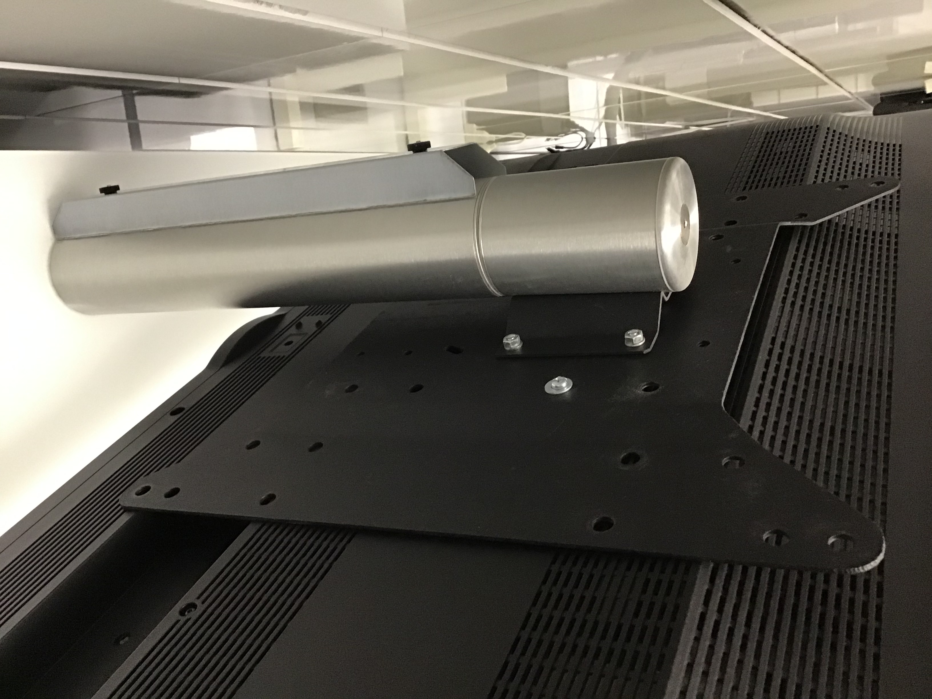 TV Möbel mit Soundsystem SCA3 und TV Halterung