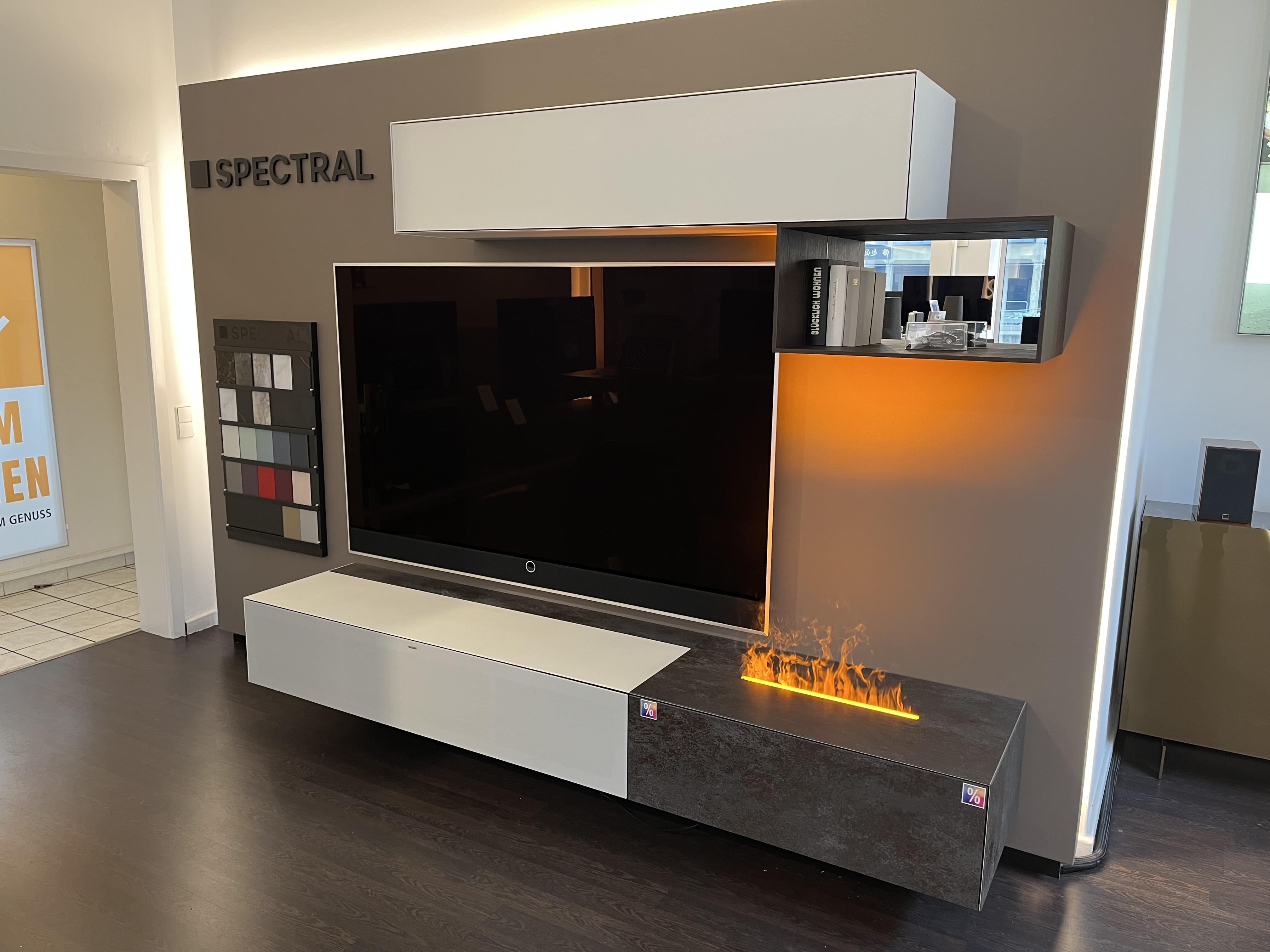 Lowboard wandhängend inkl. Smart Flame und 2 Hängeschränken