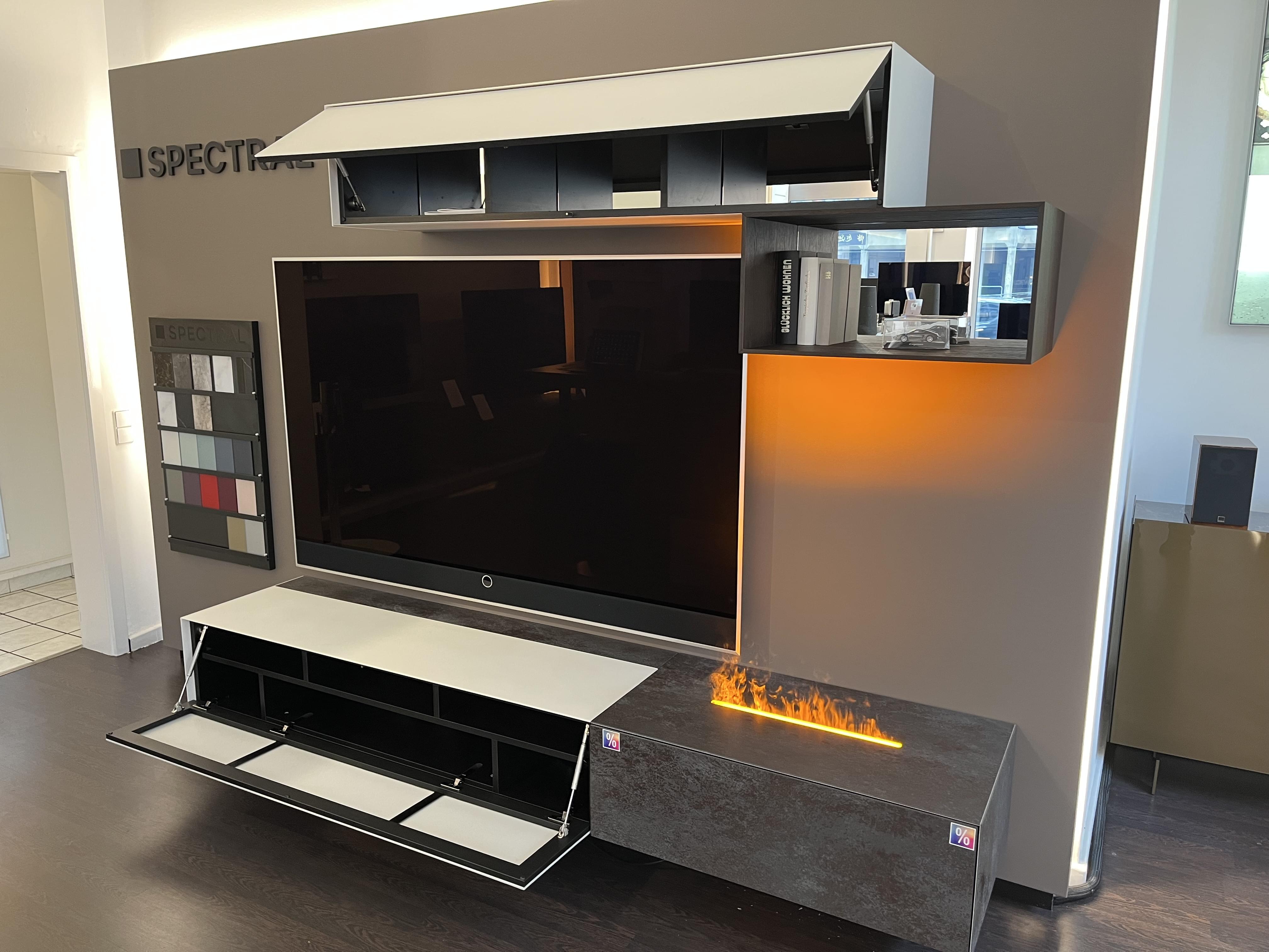 Lowboard wandhängend inkl. Smart Flame und 2 Hängeschränken