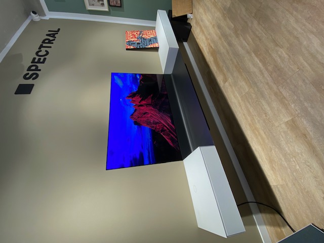 Air Signature + LG 65WX9LA