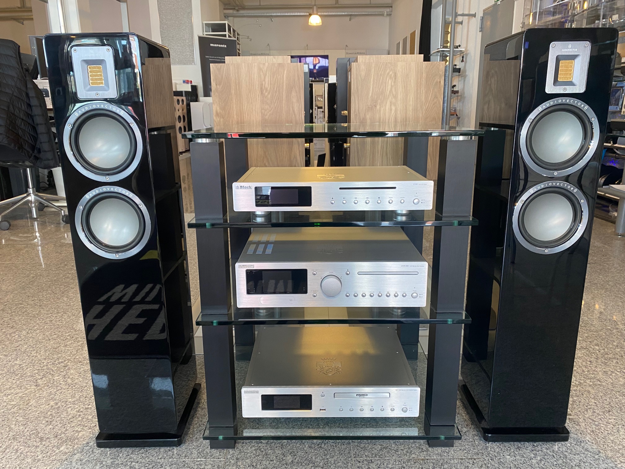 Spectral HSL 614 Hifi Rack Aussteller