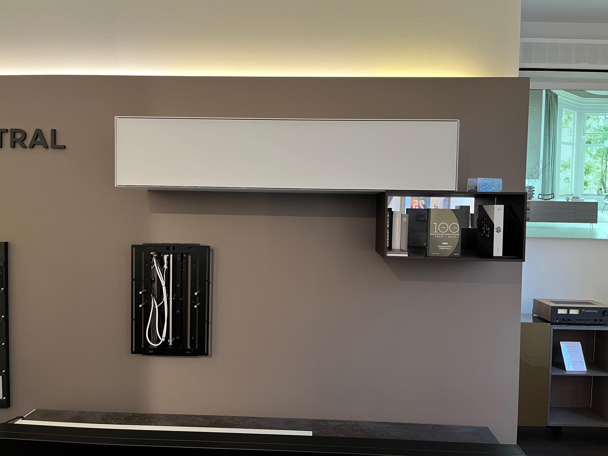 Ameno mit Smart Flame und 2 Hängeschränken