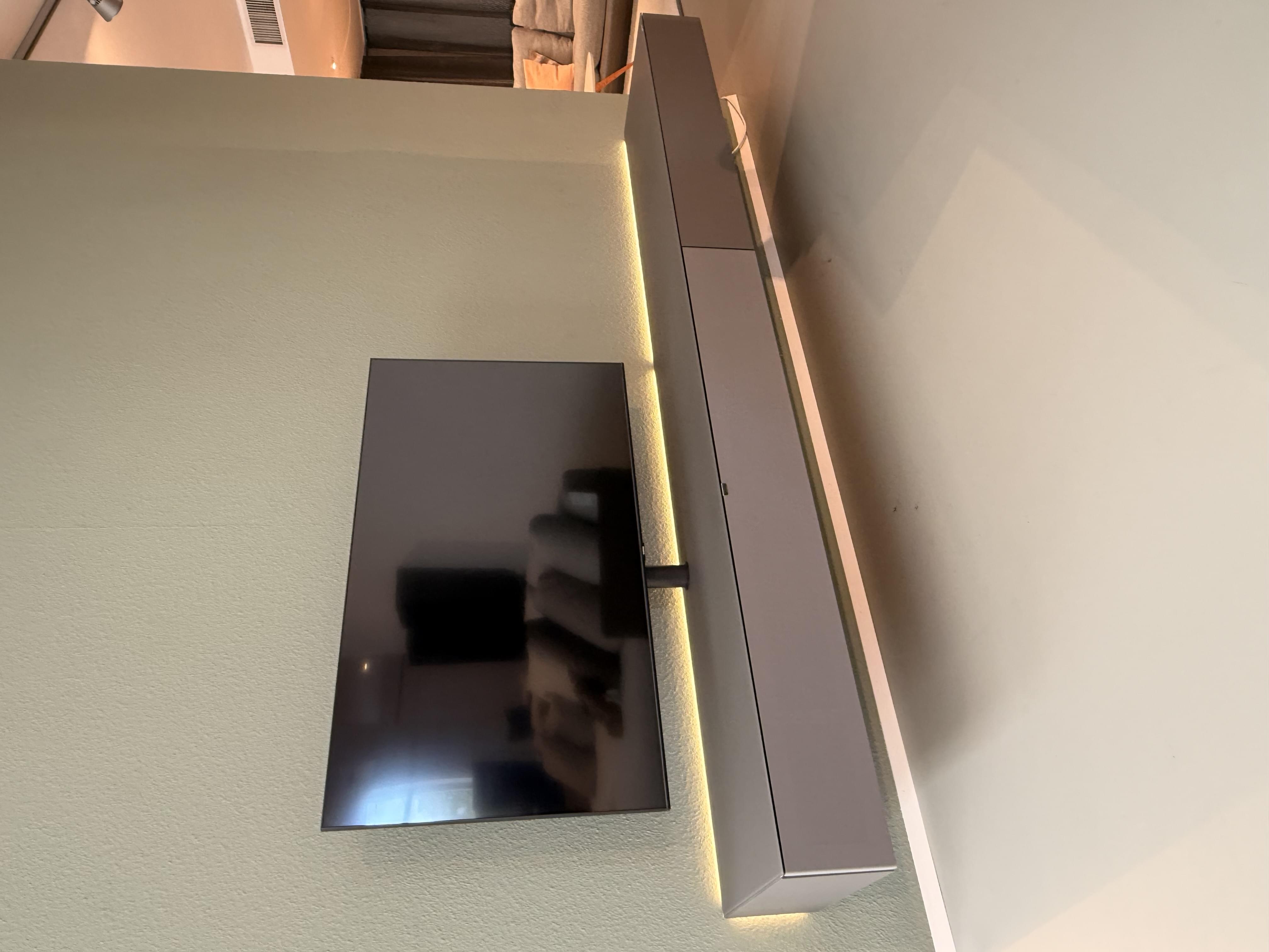 Kombination mit kraftvollem Soundsystem (Canton & Sonos)