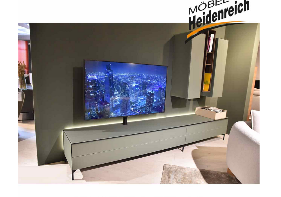 Wohnwand Scala - verbaute Technik geschenkt"