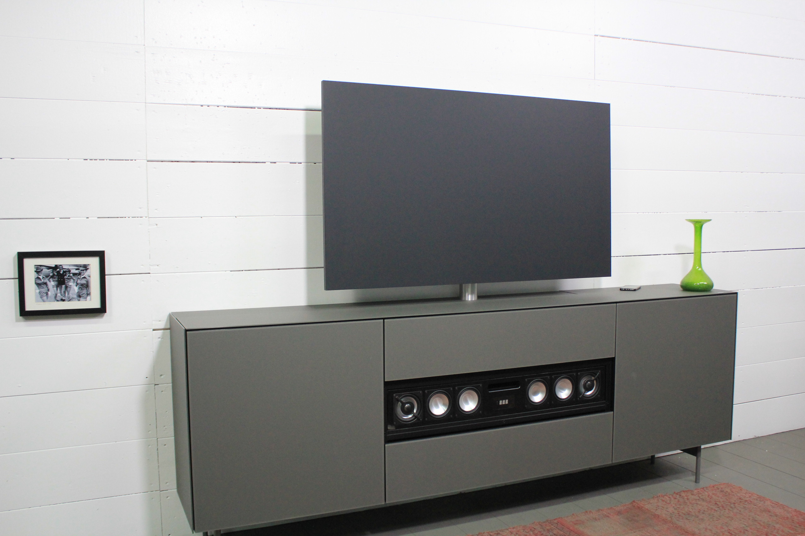 AM-Highboard 220cm inkl. Soundsystem BRA2