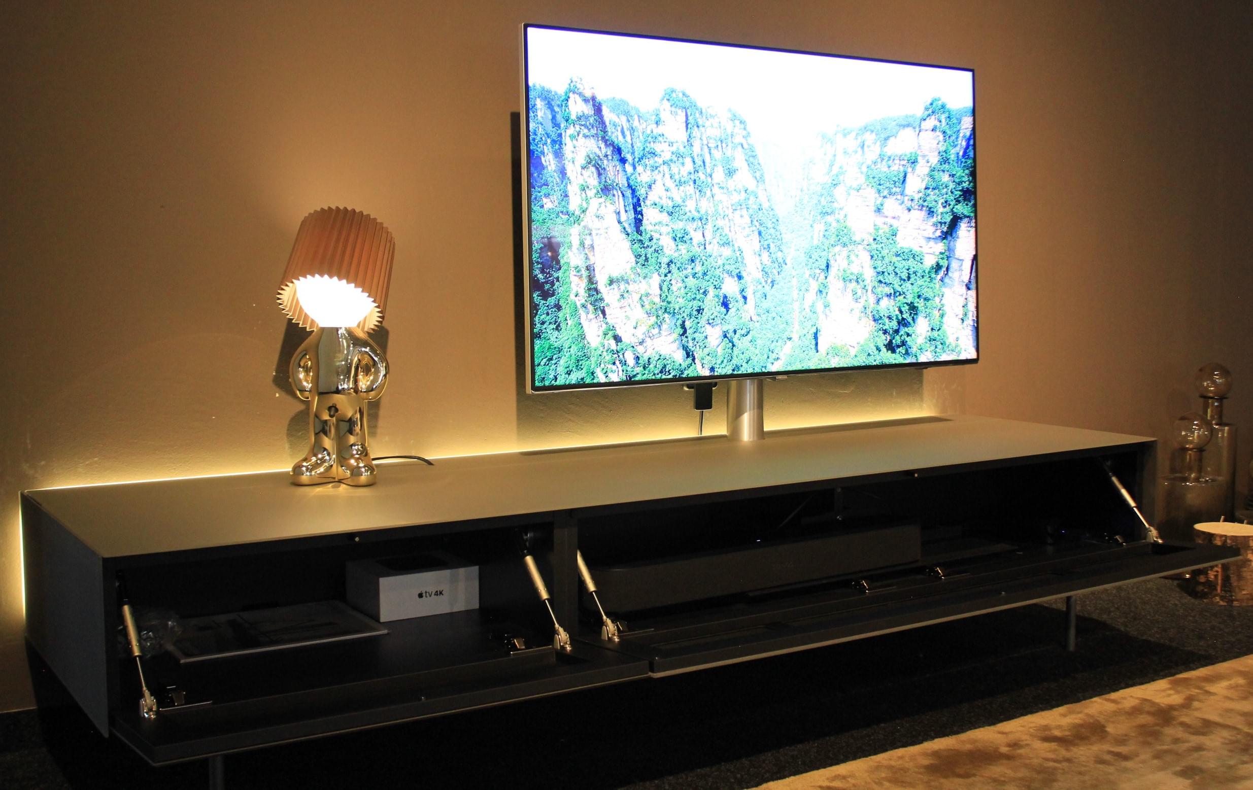 AM-190-GN Lowboard zur Soundbar Integration