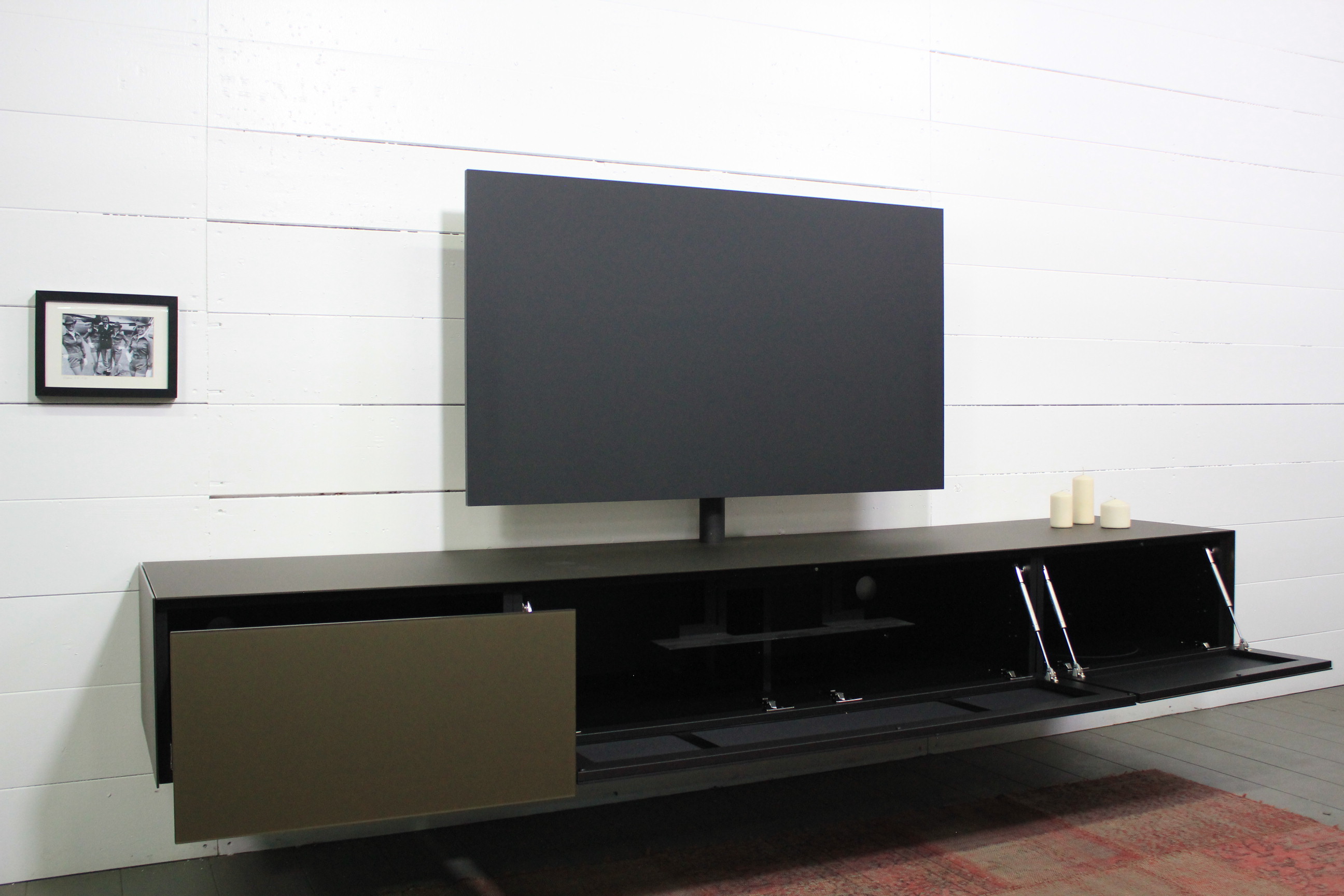 AM-252-RO Lowboard für Soundbar Integration
