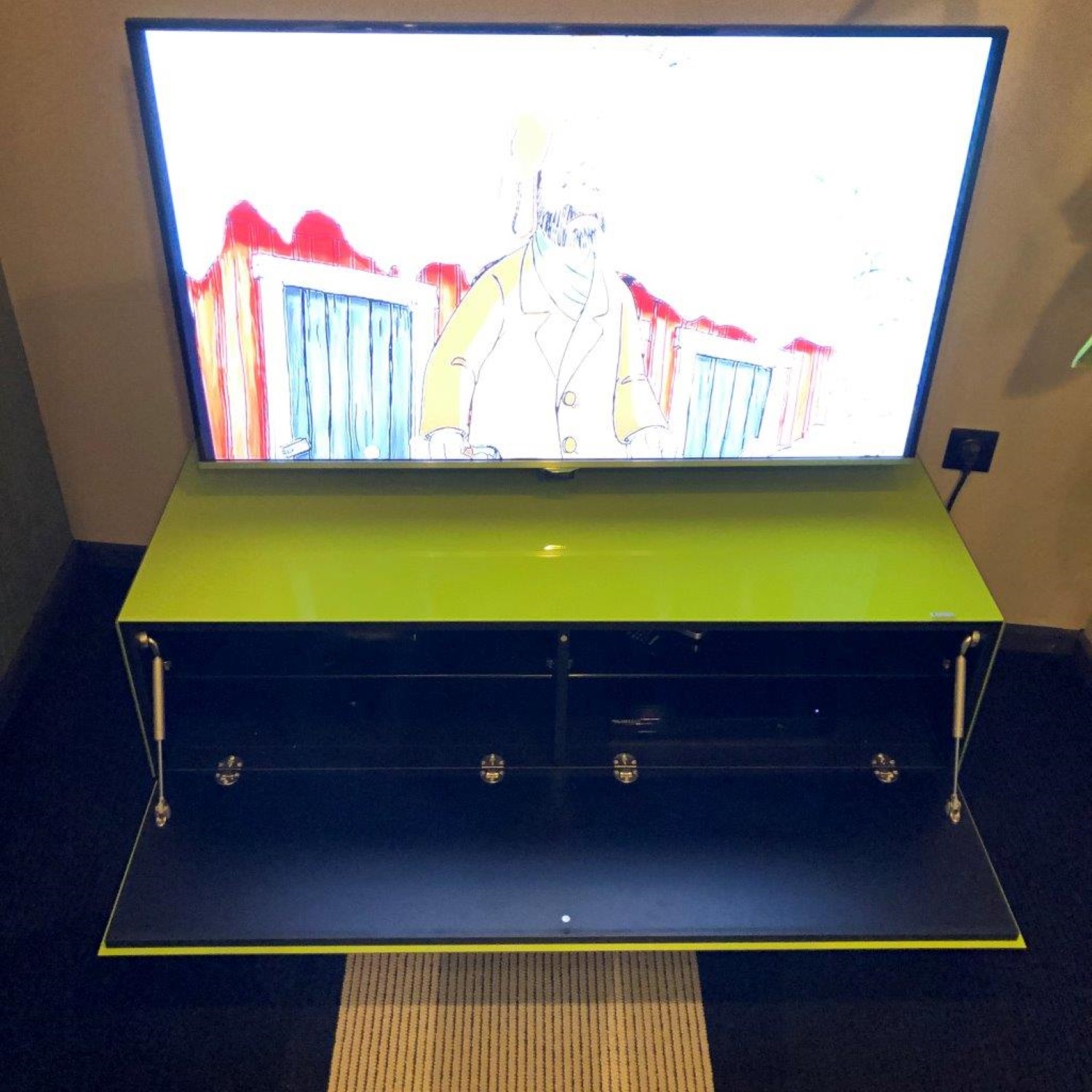 BR1201 Lowboard mit Soundsystem SCA3 im Sockel