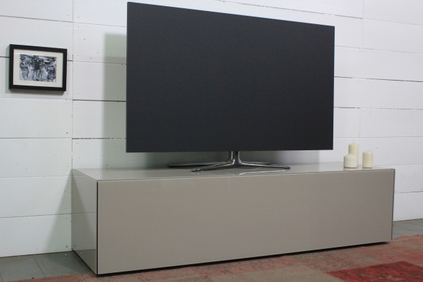 so-jr-093jsa1640-pe-glotv