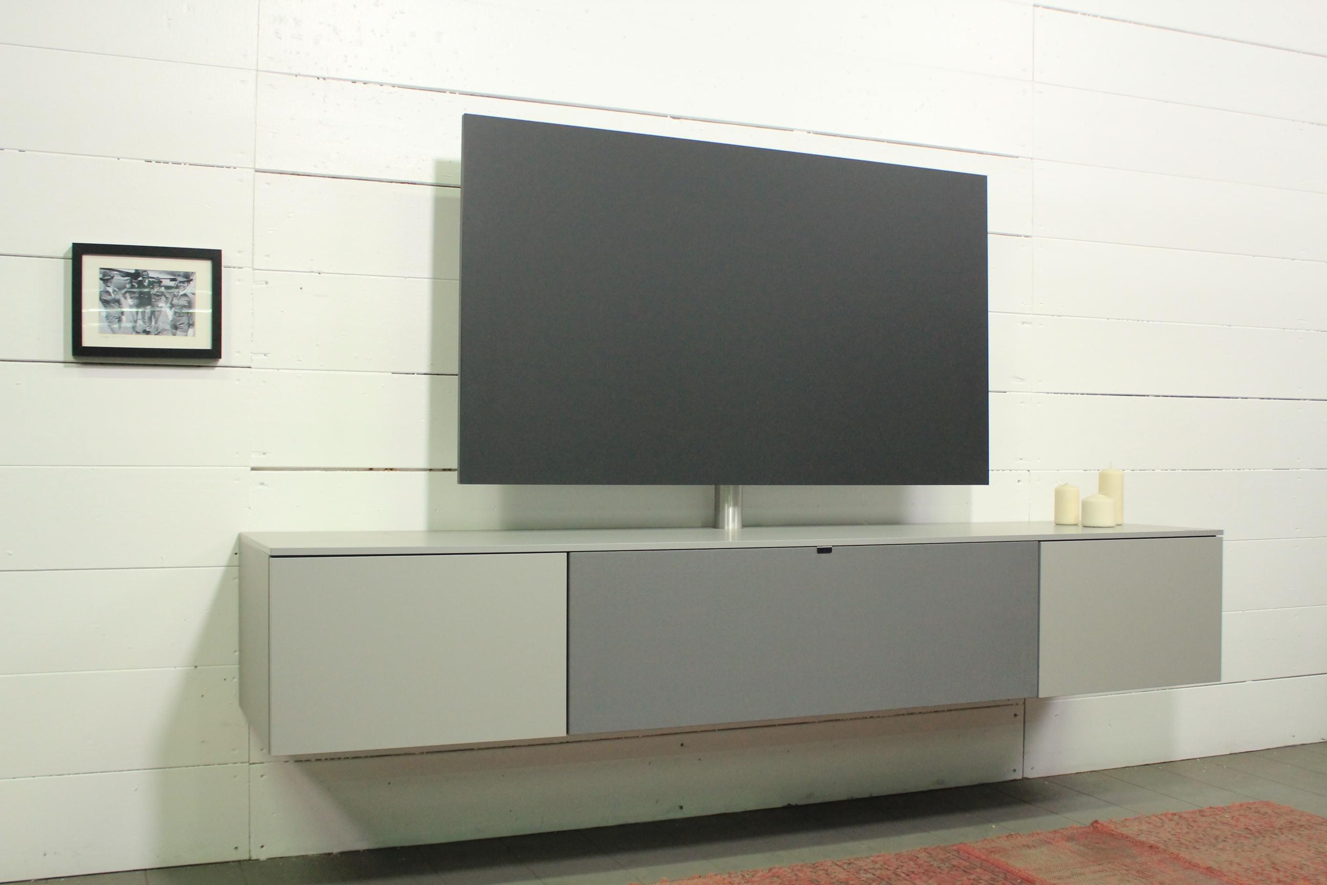 NX5508-GR Lowboard für Soundbar Integration