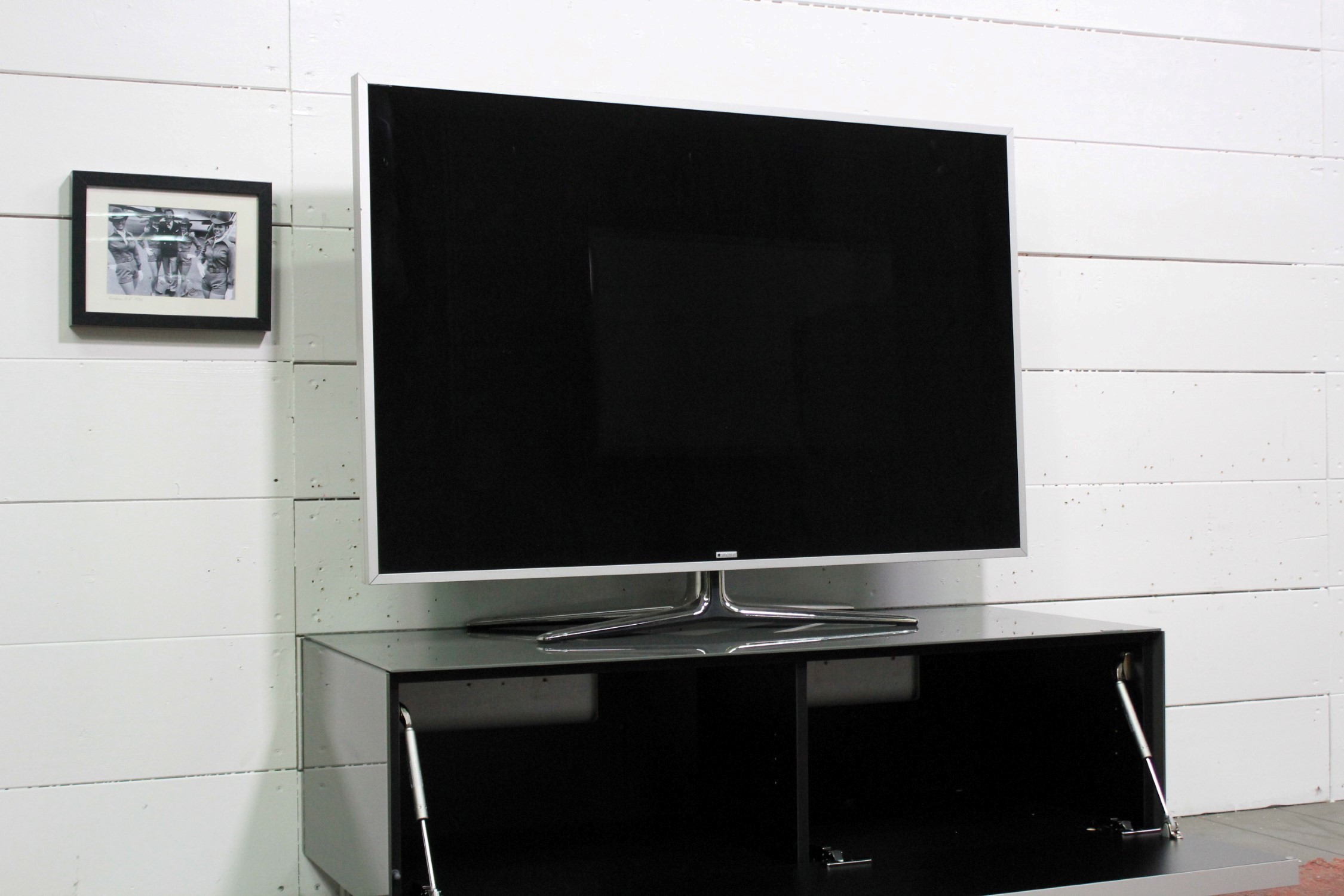 SC1100-GN Lowboard für Stauraum