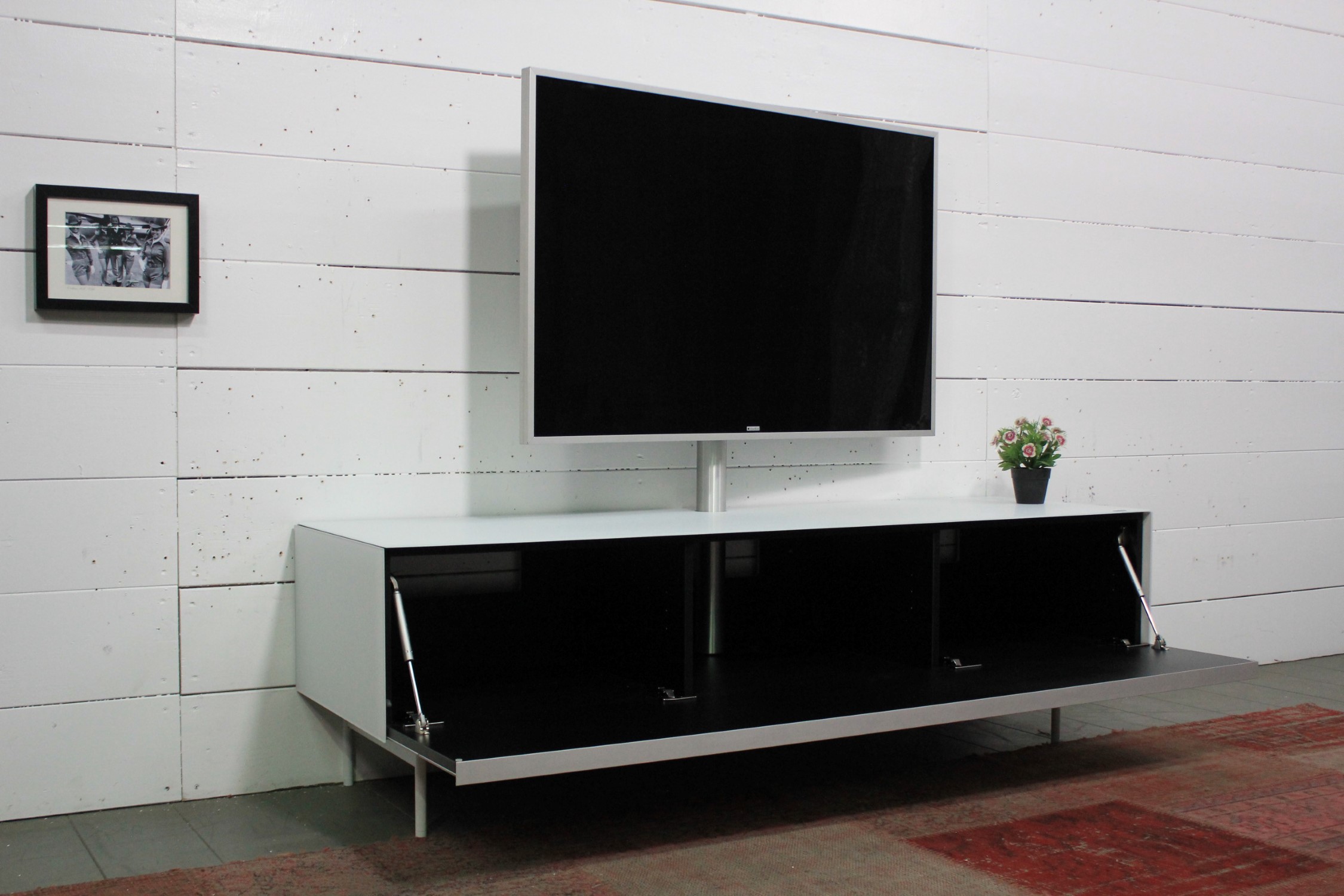 SC1650-SNG Lowboard für Stauraum