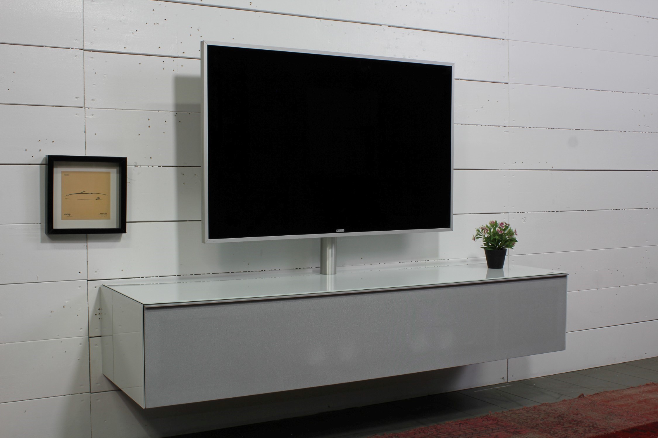 SC1651-SNG Lowboard mit Soundsystem BRA2