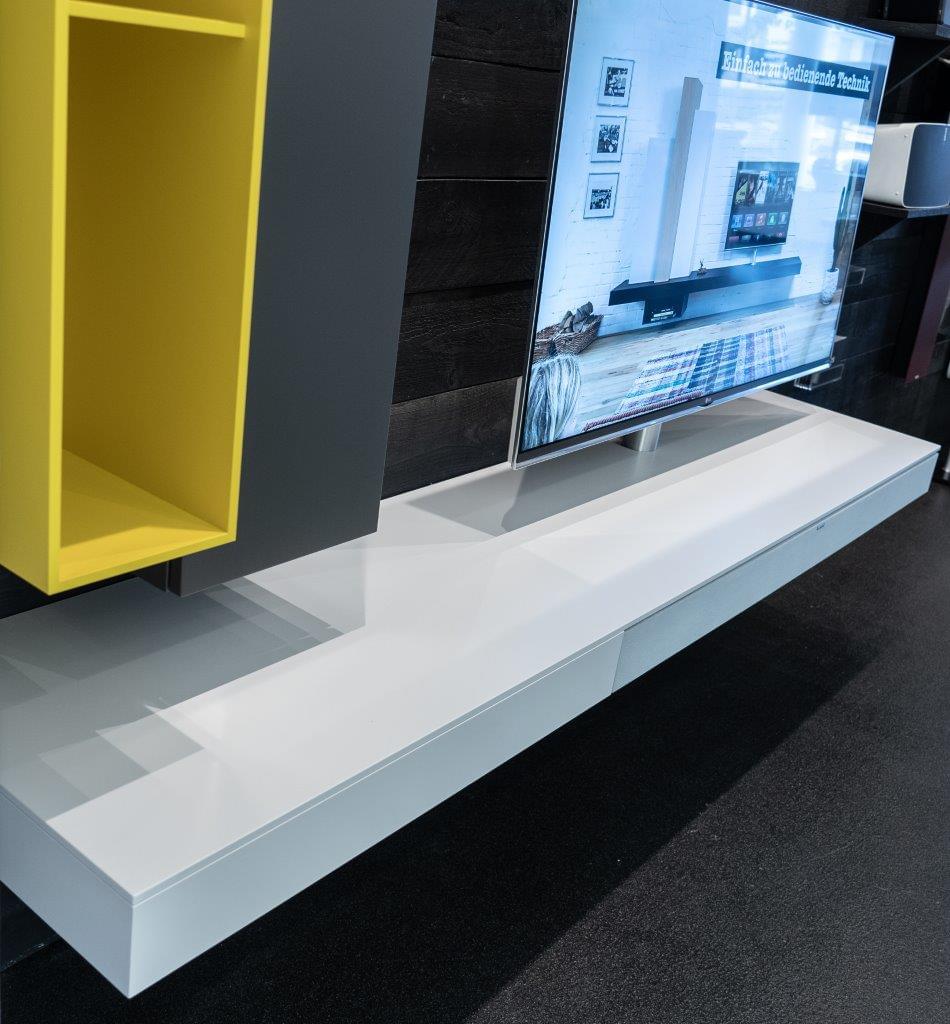 TWP21 Wohnwand mit Soundsystem XTA1