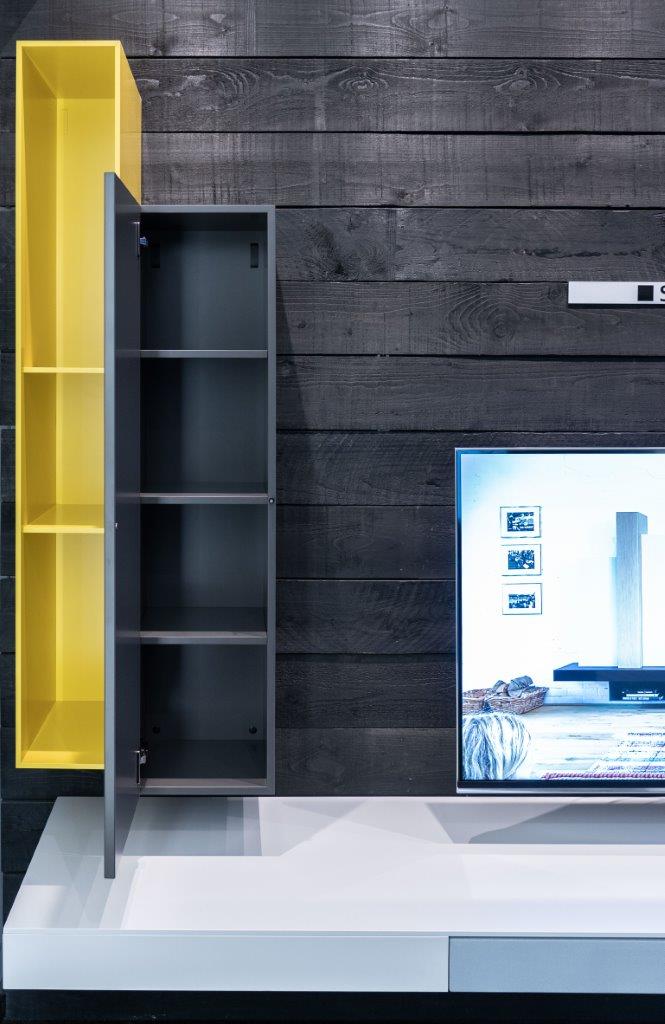 TWP21 Wohnwand mit Soundsystem XTA1