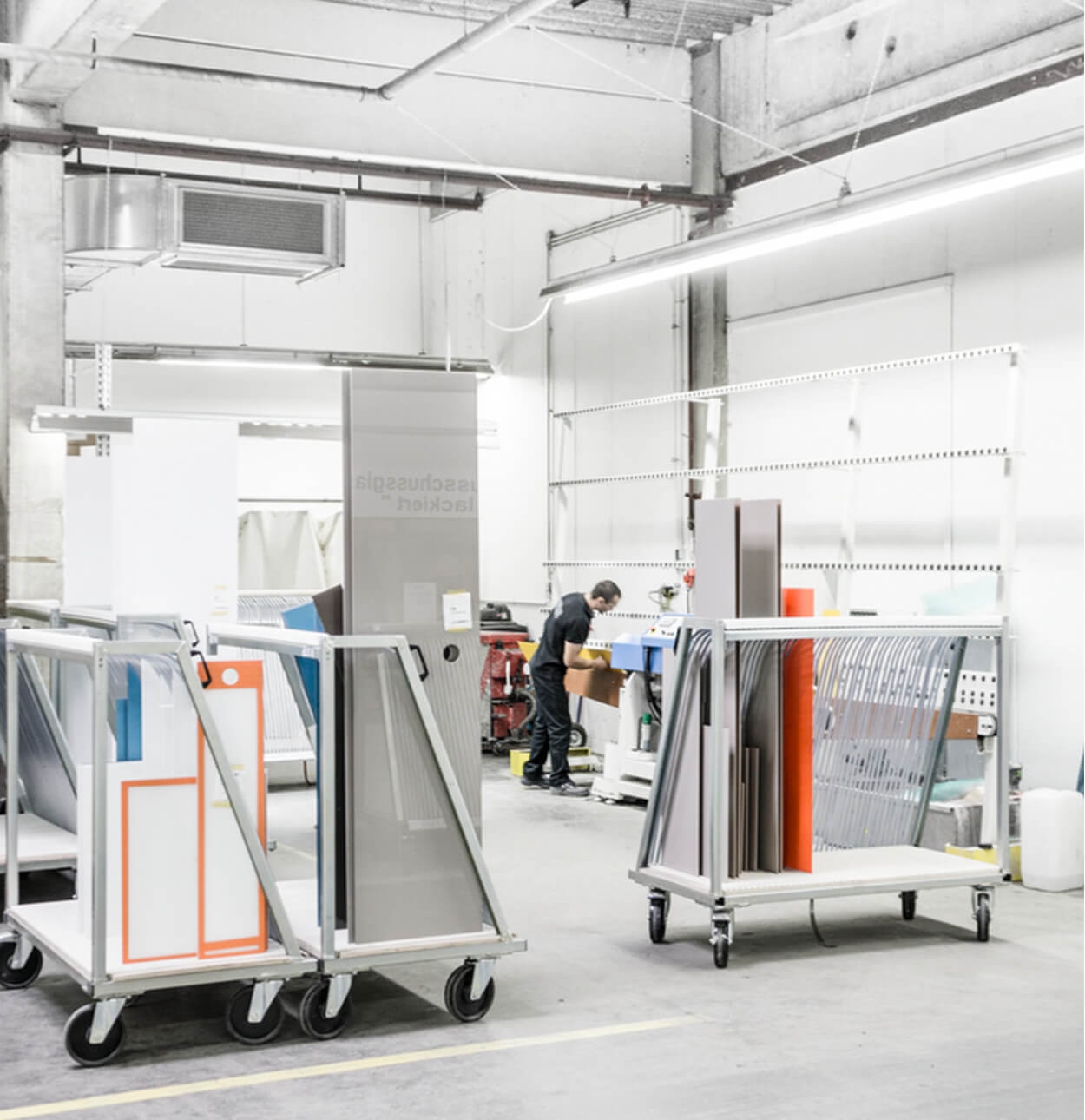 spectral-tailor-made-glas