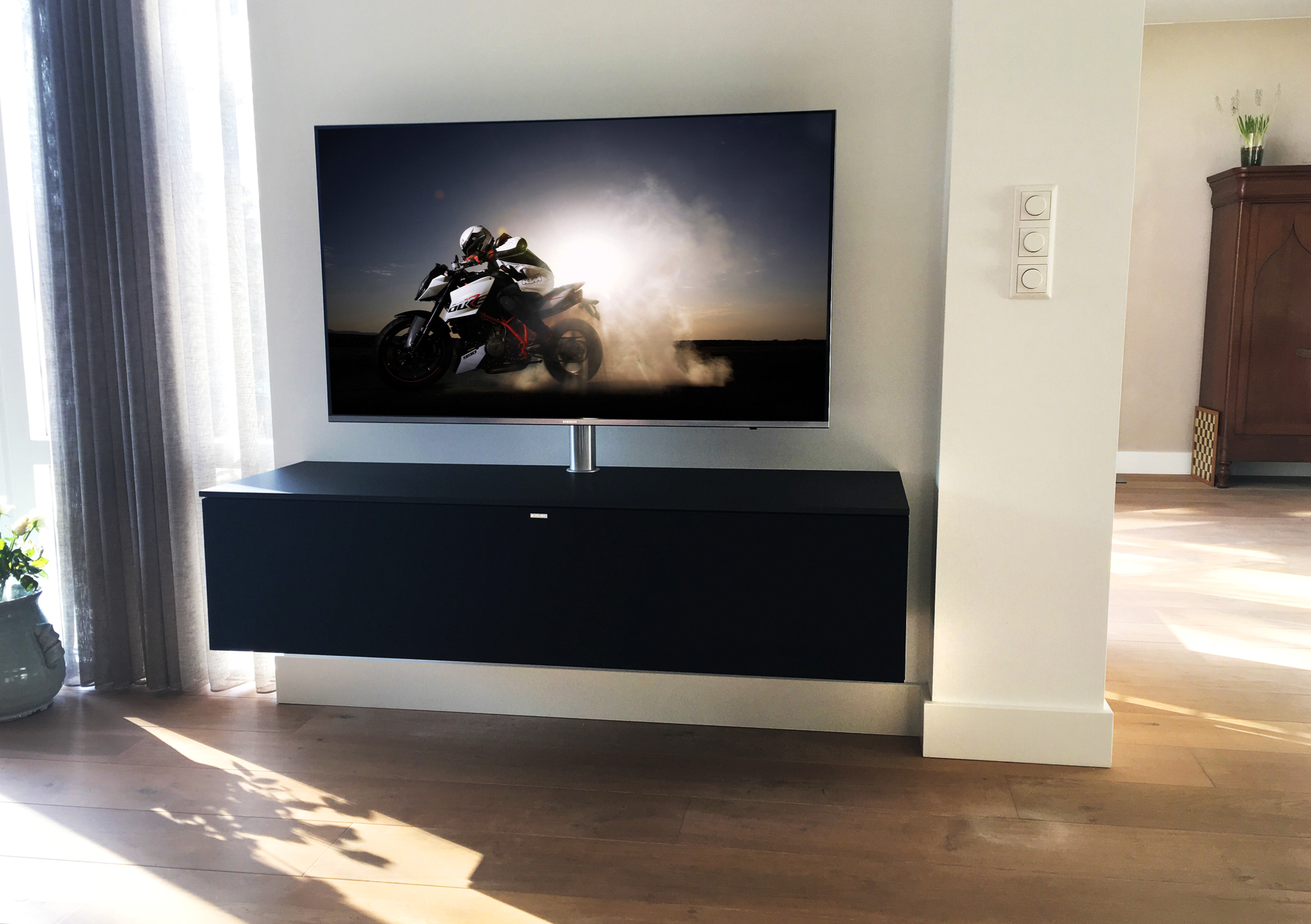 spectral_next_black_ktmburnout