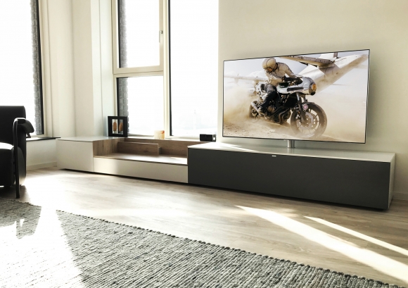 spectral_next_white_custombikeburnout